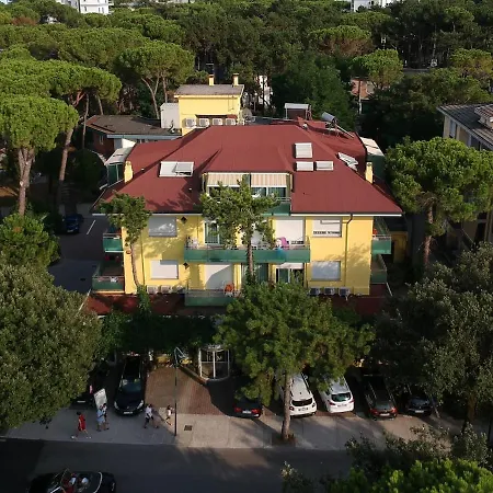 Villa Lucilla Lignano Sabbiadoro Exterior foto